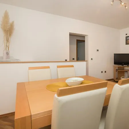 Apartamento Bartol *